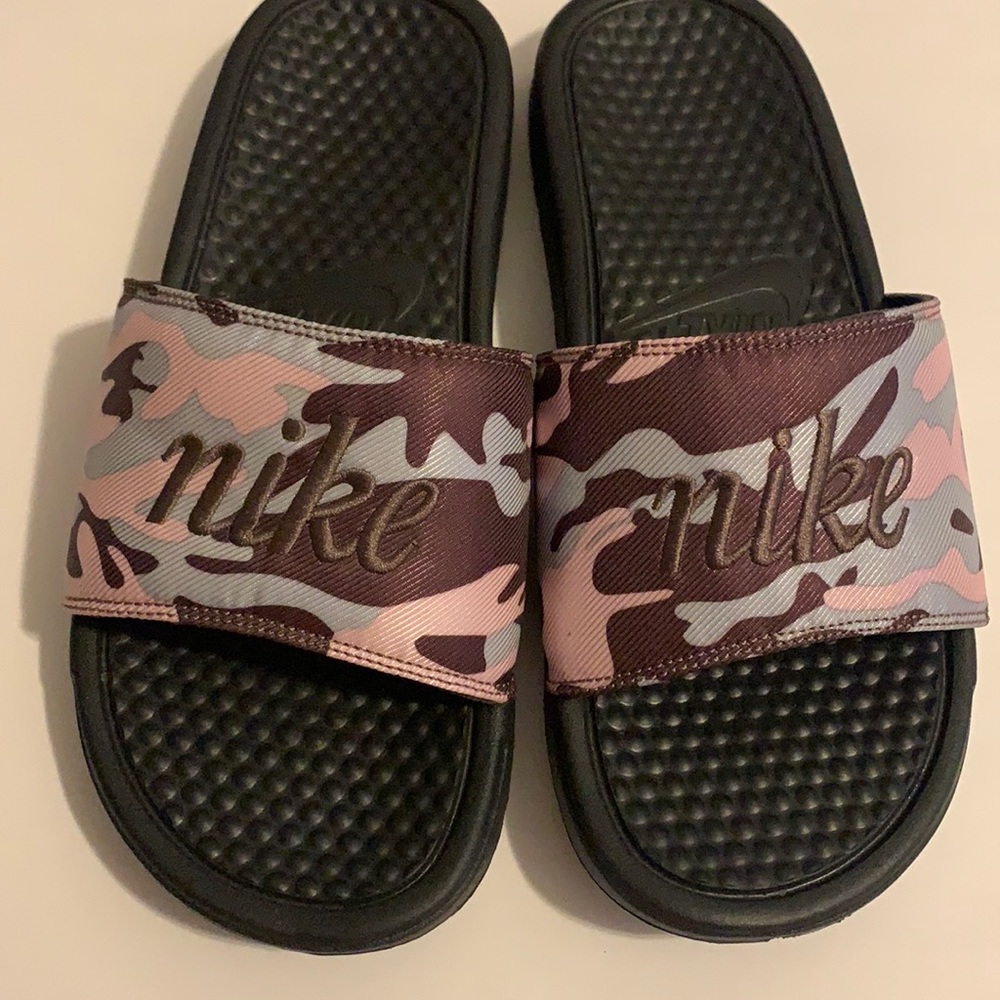 Nike Camo Slip on Sandals